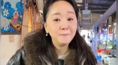 62岁马晓峰家宴现场流出！姚安濂王一楠现身，菜式很简单，却很温馨