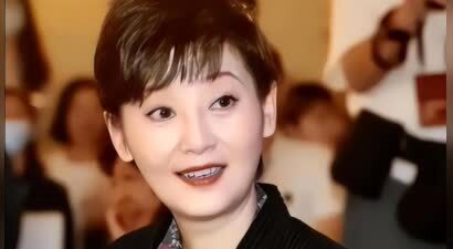 世上没有后悔药？离婚传闻真相大白后的徐帆，因老毛病被观众嘲讽