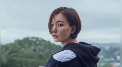 王珞丹俞笑淡颜封神，不靠妆容加持，到底凭什么越老越有韵味