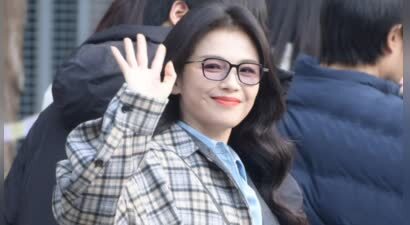 47岁刘涛像30岁！春晚联排生图曝光，网友炸锅：这身材我20岁都没有