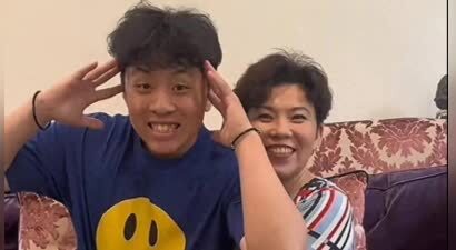 邓亚萍没想到，除了身高哪哪都像自己的19岁儿子，已经开始争光了