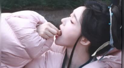 演员林允被曝拍摄期间吃速效救心丸，对接账号回应：身体无大碍，会保证艺人休息时间