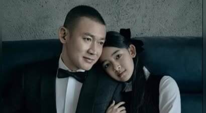 聂远晒父女合照，11岁天天遗传爸爸大腮帮脸好宽，像妈妈会更漂亮