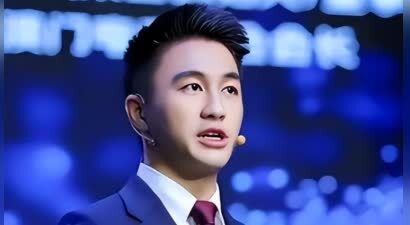 正式官宣！31岁何猷君再传喜讯，让霍启刚和整个赌王家族刮目相看