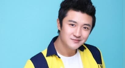 金鹰卡通主持人E哥生病大变，5年进4次ICU，妻子病床背刺分割财产