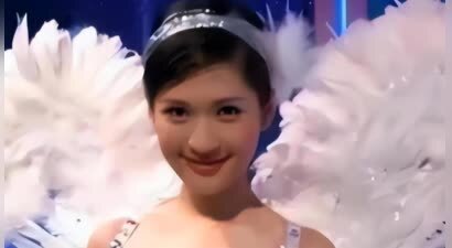 沈星没想到，和冯小刚夜宿传闻16年后，6岁女儿成了她的救赎