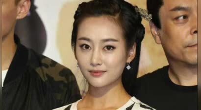 佟丽娅闺蜜？一段七年前的旧账，剪不清理还乱