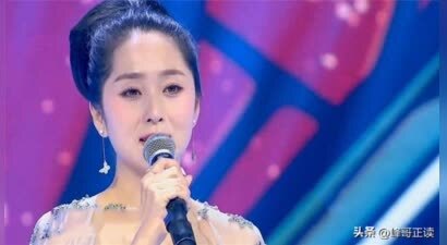 她靠星光大道一炮而红，却因当小三前途尽毁，如今沦为了家庭主妇
