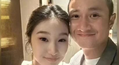 文爱马再去支持爸爸新店！给文章开门有教养，笑起来像极了马伊琍