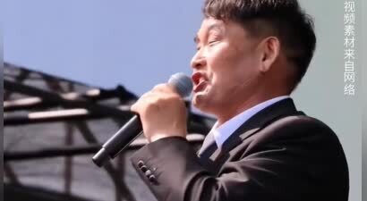 大衣哥越来越吃香！经纪人称他商演邀约增多，3首歌报价10万元