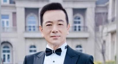 69岁张晨光近况曝光！再婚娶谢美惠生2个儿子，独居上海赚钱养家