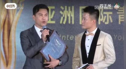 吕良伟自曝险被TVB淘汰，全靠李家鼎一句话翻身，感谢其当年提携