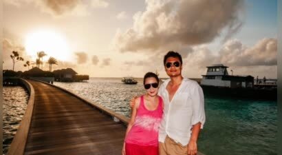 刘若英与老公儿子庆57岁生日，戴老花镜许愿，获儿子亲吻一脸幸福