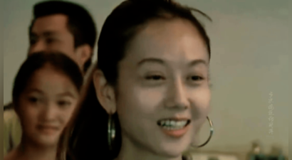 杨丽萍旧照备受热议 淡妆出镜状态超好