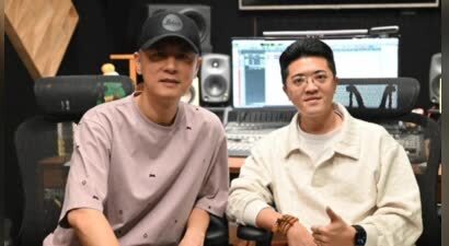 任重孙骁骁合体营业，录音棚录歌，请的是周深黄晓明用过的录音师
