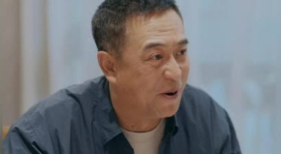 张嘉益首聊患强直性脊柱炎的原因，22岁开始发病，退休后想回西安