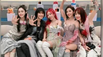 曾沛慈公开发长文感谢五公队友 姐姐们合影俏皮温馨