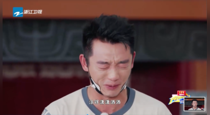 郑恺录节目被电疗仪电到面部变形 中华小曲库也有待机状态