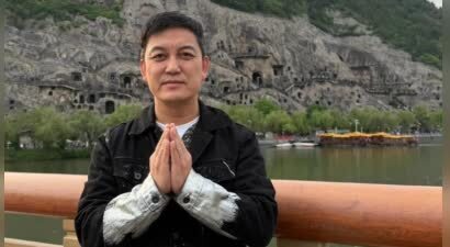 主持人李锐发文求助：家屋里进蛇了应该怎么办？