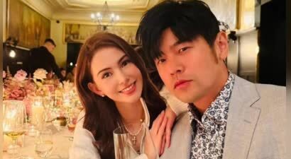 周杰伦晒陪昆凌过生日合照：希望你永远快乐健康，永远爱你