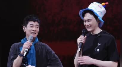 张智霖55岁生日排面拉满！郭富城送亲笔书法，陈小春现场庆生，港圈神仙友谊太好磕！