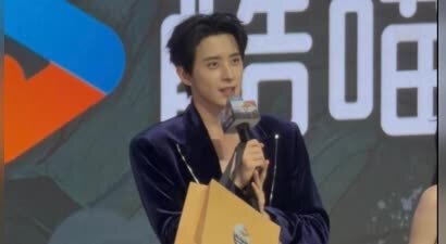敖瑞鹏现场学方言笑点十足 孙珍妮艾米灵动可爱