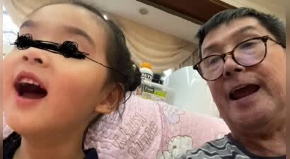 郭碧婷爸爸晒向佐儿子近照 夸赞孙子貌比潘安