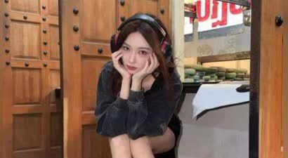 程潇晒运动日常 好身材尽显健康活力