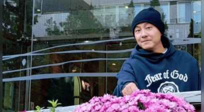 张卫健否认乱扔烟头：花盆后面有烟灰缸