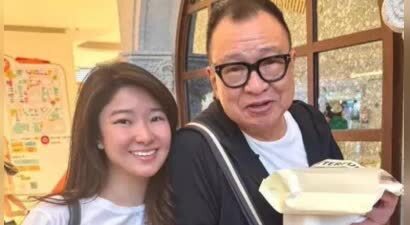 许绍雄女儿悼念父亲去世一周年：我从来没有试过这么久见不到你