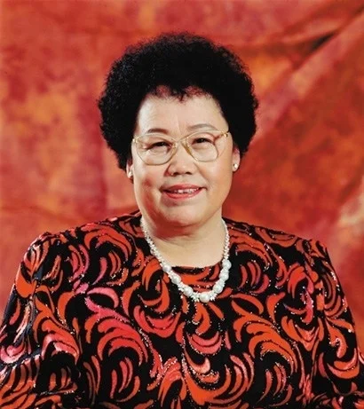 迟重瑞送别陈丽华：一段不被看好的婚姻，用一生给出了答案