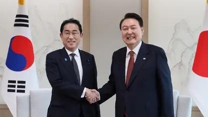 日韩领导人年内实现互访，两国关系明显升温