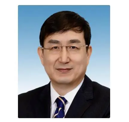 王曦.png
