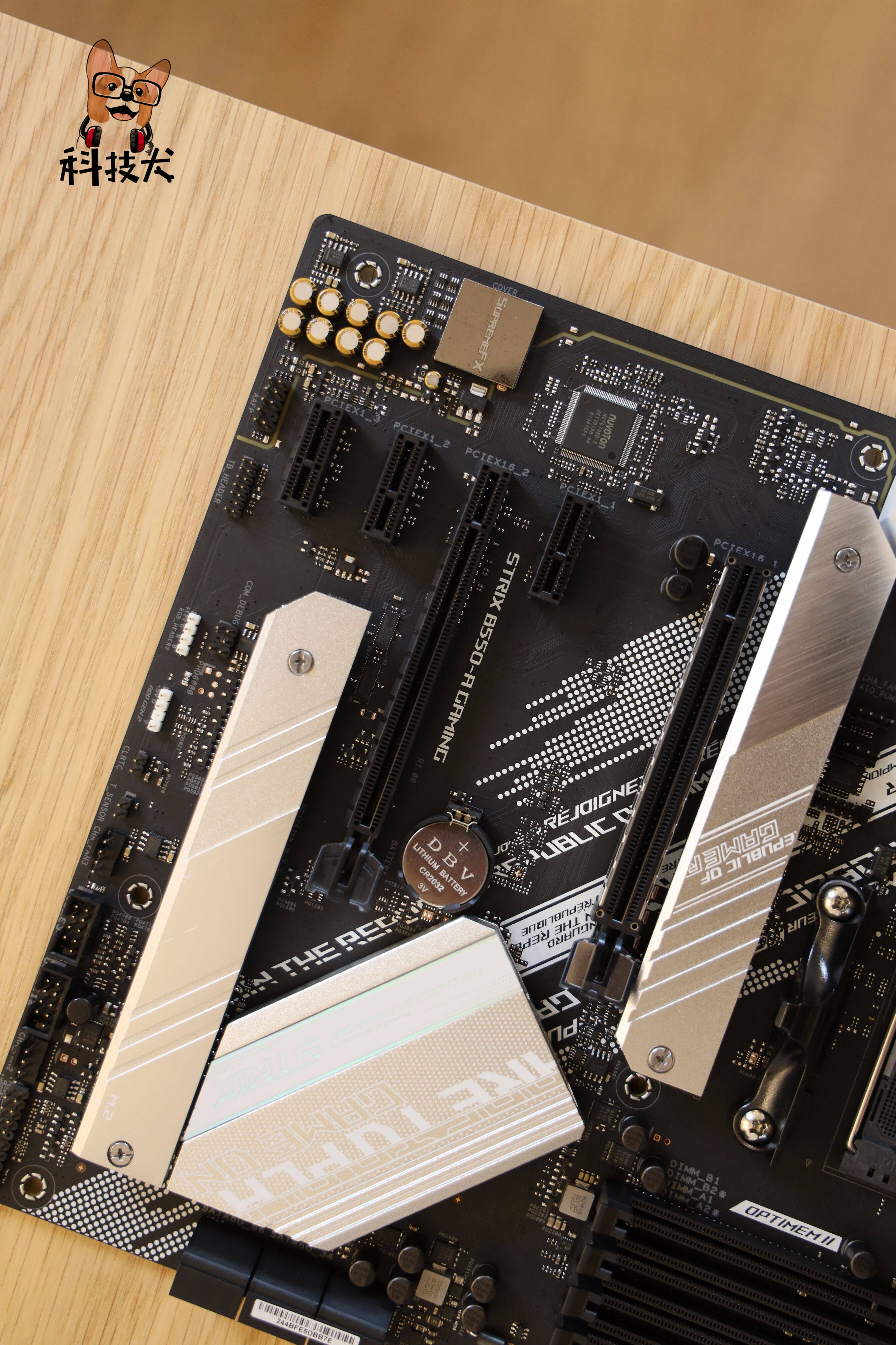 华硕b550吹雪主板开箱被颜值征服更被战力攻陷