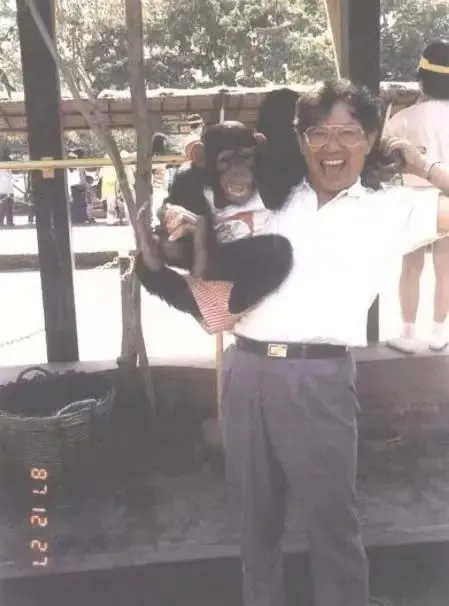 1987年2月于新加坡