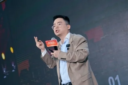 郑翔洲2026开年演讲《Ai闪耀世界》圆满成功_快讯_第10张_纵横网 郑翔洲2026开年演讲《Ai闪耀世界》圆满成功_https://www.izongheng.net_快讯_第10张