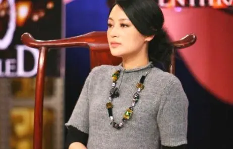 被誉为中国最美女演员，却嫁大16岁导演，今儿子出道圈粉无数-中国最美的女演员是谁? 排行榜
