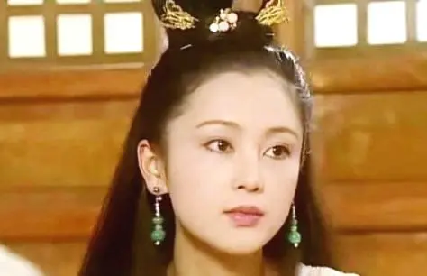 被誉为中国最美女演员，却嫁大16岁导演，今儿子出道圈粉无数-中国最美的女演员是谁? 排行榜