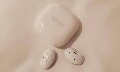 蓝牙耳机牌子排行榜2020：性能最强的蓝牙耳机排名前十（最好蓝牙耳机排行榜）