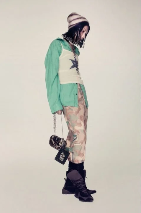 Acne Studios 呈现 2024 春夏男装系列