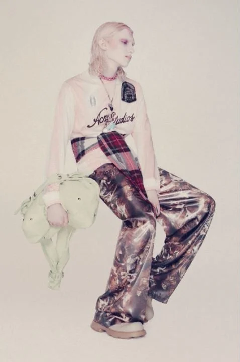 Acne Studios 呈现 2024 春夏男装系列