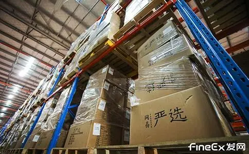 仓储外包服务怎么选？第三方仓储公司流程和收费（仓储外包业务流程包括）
