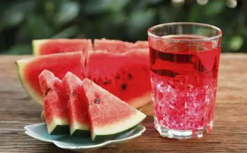 夏至时节，各地夏至习俗吃什么-夏至吃啥好呢