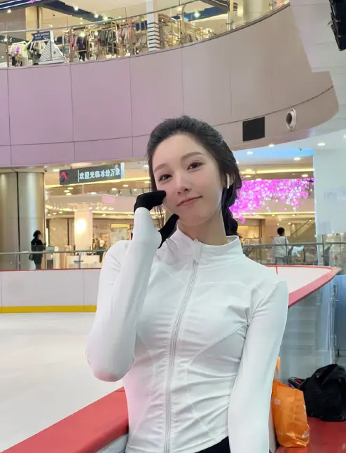 都美竹遭前老板控诉 放话要让她付出代价