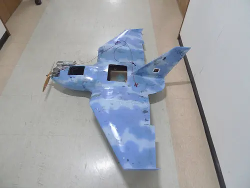 韩国此前展示的一款坠毁在韩国境内的“朝鲜无人机”，属于单兵手持抛掷发射微型无人机。