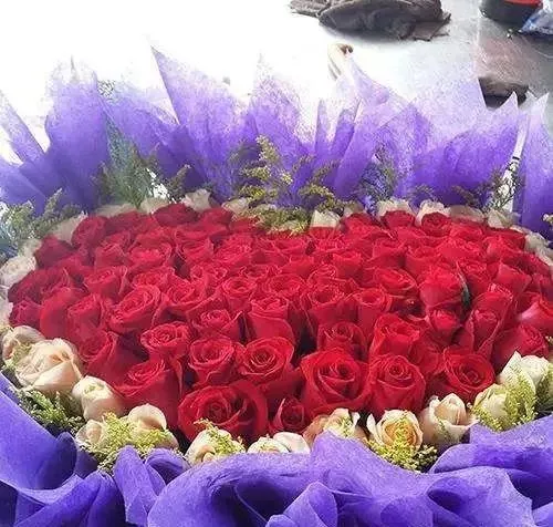 最新版早上好鲜花漂亮美女图片问候祝福语录大全