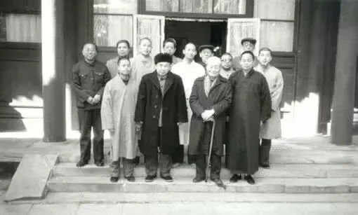 赵朴老、净慧长老等人在北京广济寺为五比丘送别