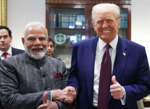 ������2�·��ڰ׹�����Ī�� �罻ý��