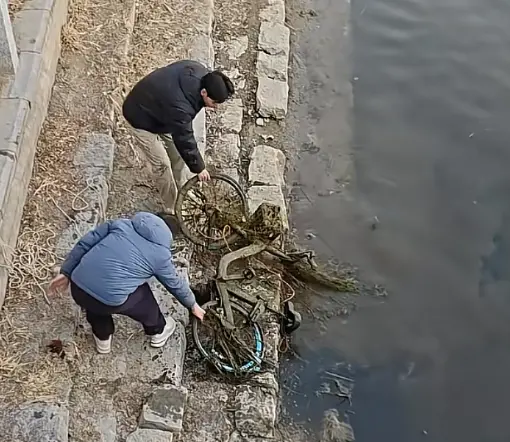 一个多小时要收30块钱!共享单车也成价格刺客了