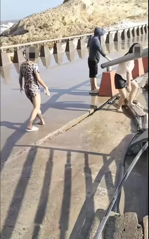 ���º����Ƽ�����Ѱ�к��ټ� ������Ƶ��ͼ